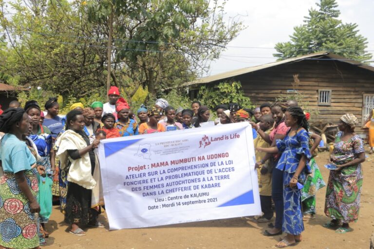 Kabare: dans un atelier organisé par La Prunelle Asbl, des femmes pygmées demandent au Gouvernement de leur doter des terres