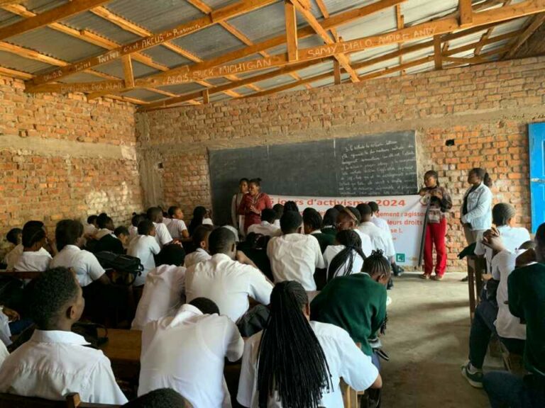 16 jours d’activisme : des élèves de l’EDAC ISGEA de Bukavu sensibilisés contre les violences faites aux femmes et aux filles