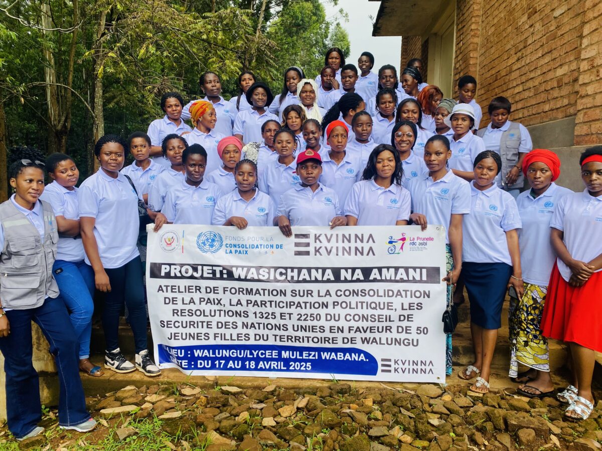 Walungu: lancement des formations en faveur des jeunes filles engagées dans la paix grâce au projet « Wasichana na Amani » de Kvinna Till Kvinna à travers La Prunelle RDC asbl