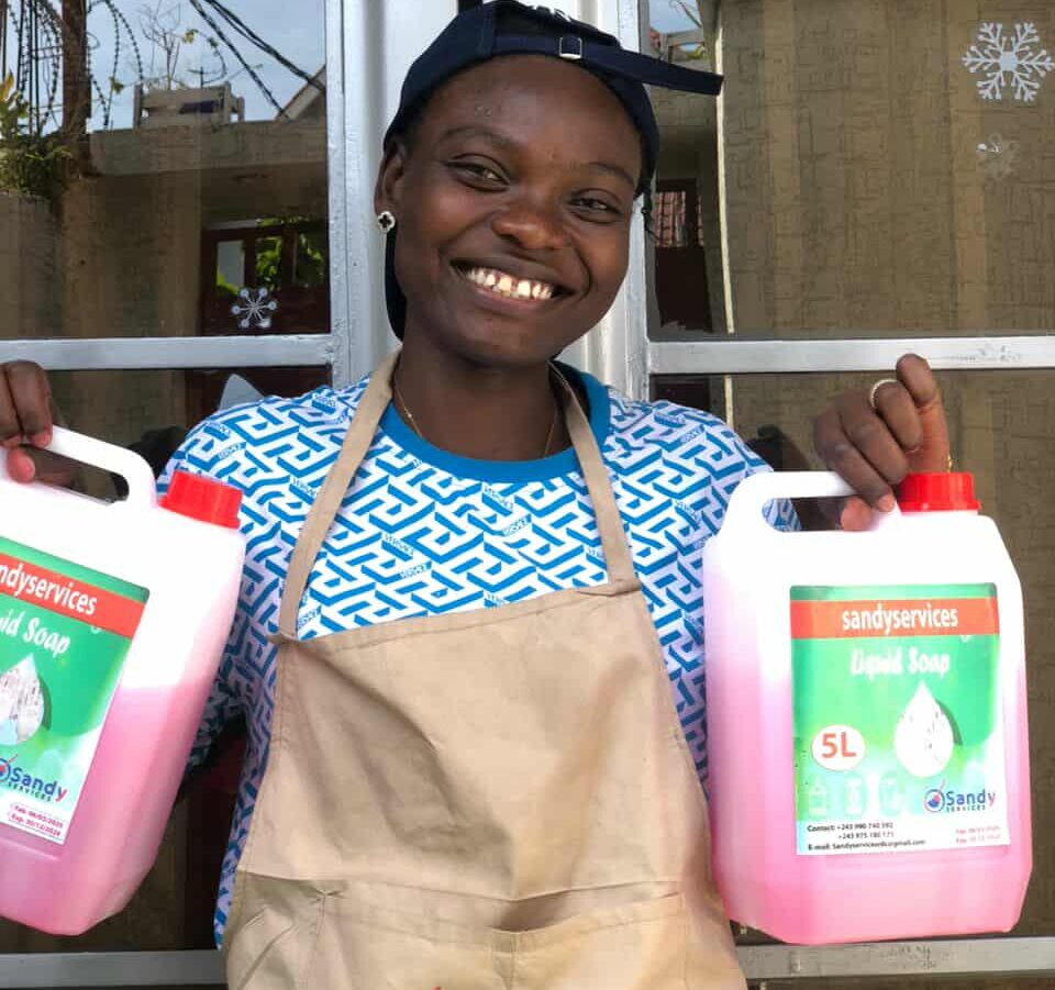 Sandra Nsimire, le pari du savon local contre l’importation à Goma